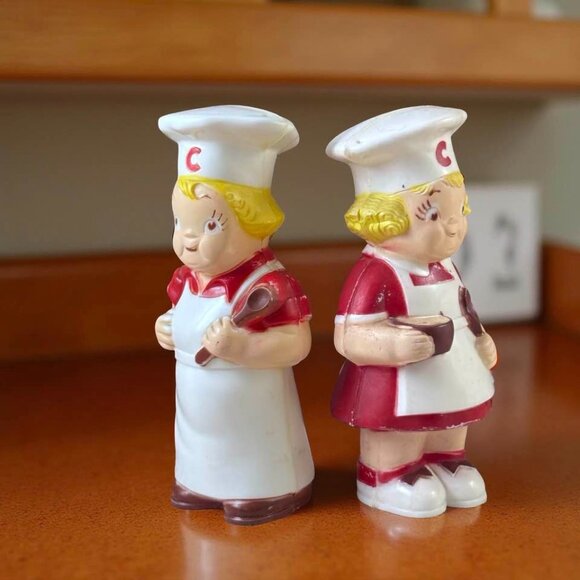 Vintage Campbells Soup Chef Plastic Salt & Pepper Shakers 4.25" Red & White With - Picture 8 of 9